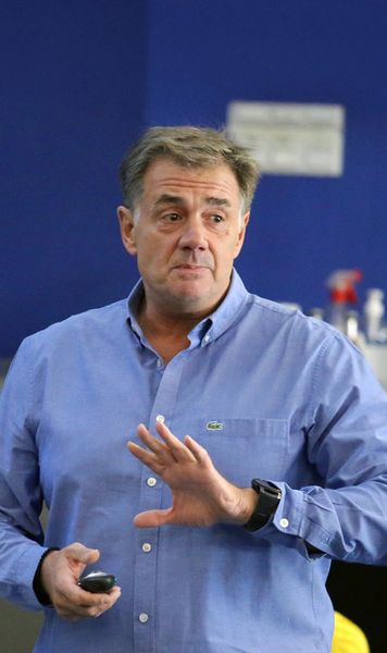 Pentru cine face Vassaras jocurile?   Cum aplică șeful CCA sancțiuni în funcție de numele echipelor împotriva cărora se greșește +   Cele mai dezavantajate cluburi