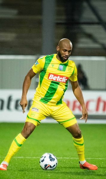 CFR nu se oprește  Un jucător cu 200 de meciuri în   Ligue 1  ar putea ajunge la Cluj! » Ce mutare pregătește și rivala din oraș