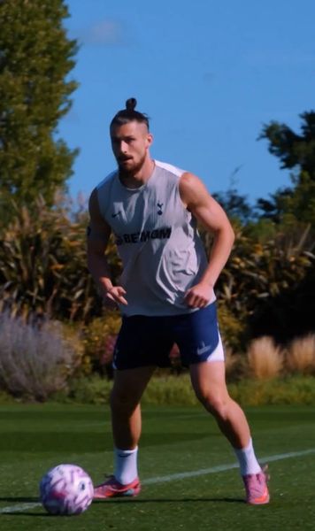 Radu Drăgușin revine!    VIDEO.  Românul de la   Tottenham  a efectuat primul antrenament cu echipa
