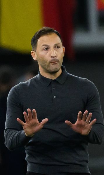 Antrenor nou pentru adversara FCSB  Fenerbahce l-a prezentat pe înlocuitorul   lui Mourinho