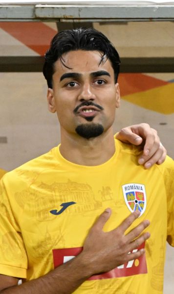 Explicațiile lui Lucescu  De ce n-au jucat   Mitriță și Baiaram:  „Primul aleargă foarte puțin, al doilea e mereu legat la genunchi”. Replică pentru MM Stoica