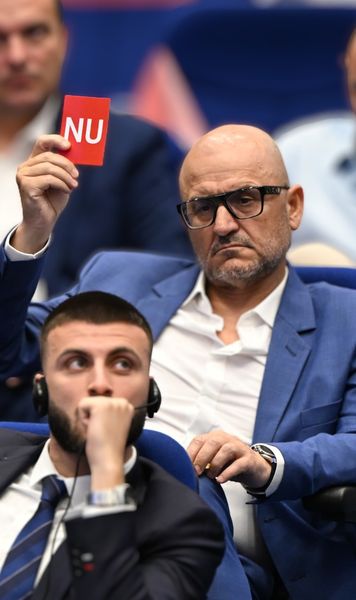 FCU Craiova, exclusă din Liga 3!  Echipa lui Adrian Mititelu, pedepsită pentru neplata datoriilor +   Ce urmează pentru olteni