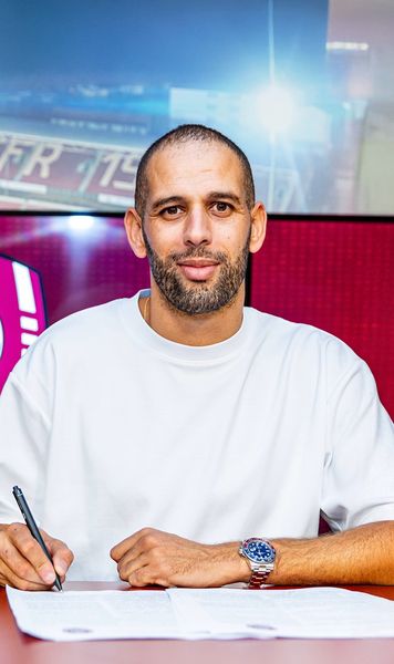 Transfer de marcă la Cluj   Atacantul de Premier League a fost   prezentat de CFR:  „România, ești pregătită?”