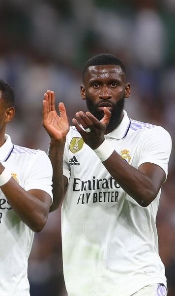 Curățenie la Real Madrid   Xabi Alonso a pus 3 „galactici” pe   lista neagră!