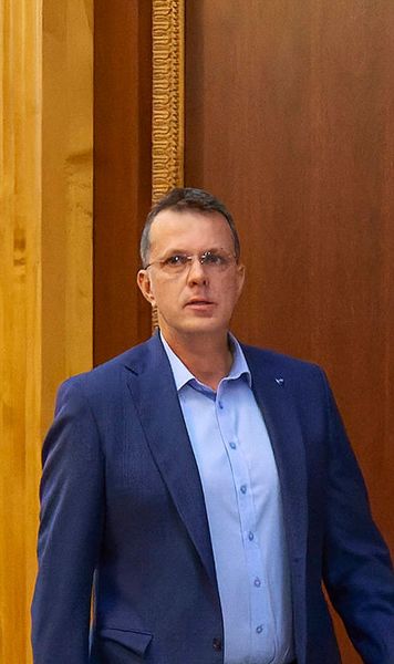 Când va avea Steaua drept de promovare    Șeful MApN  a făcut anunțul + amintire din facultate cu Victor Ponta