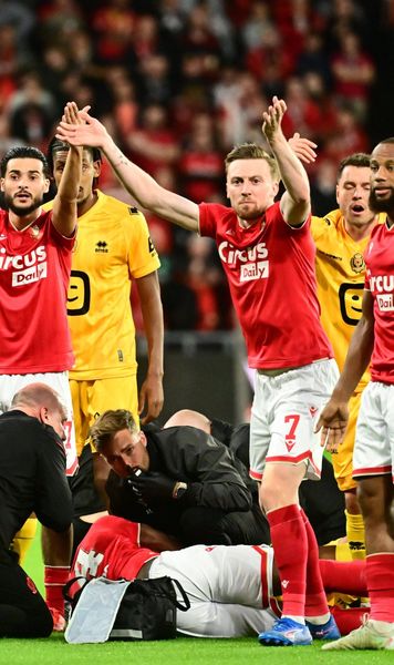 Homawoo, momente terifiante  Fostul jucător de la Dinamo s-a ciocnit cap în cap cu un adversar, în Liege - Mechelen.   „Comoție cerebrală și criză de epilepsie”