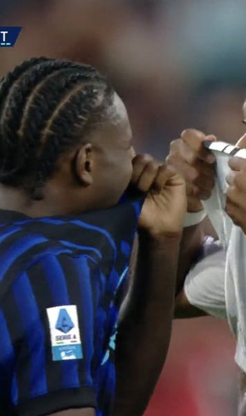  Scandal la Juve - Inter   Imaginile care i-au iritat pe fanii nerazzurri: „Dacă Chivu e antrenor,   îl trimite în tribună  până în iunie”
