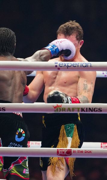 Crawford a scris istorie  Boxerul american l-a învins pe Canelo Alvarez în fața a 70.000 de spectatori și   a stabilit un record nemaivăzut:  „Nu sunt aici din întâmplare”