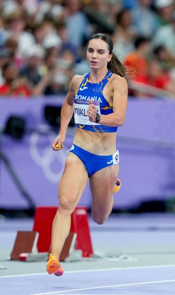 Andrea Mikloș, în semifinale   Românca a obținut cel mai bun timp al său din sezon la   Mondialele de la Tokyo  » Alți doi sportivi au ratat calificarea