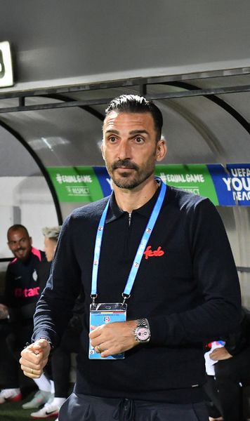 Charalambous atrage atenția  Antrenorul a evidențiat   minusurile   de la FCSB: „O spun de la începutul sezonului”