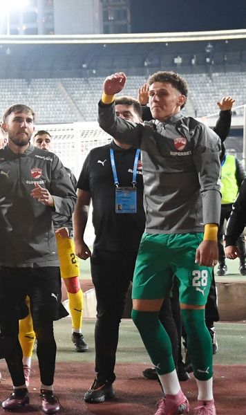 Surpriză la Dinamo   Abia a împlinit   17 ani  și a fost convocat de Kopic la meciul cu Petrolul! Motivul pentru care a ajuns în lot