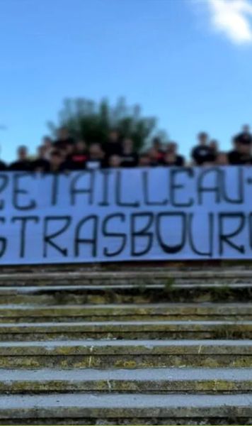 Au vrut să susțină neonaziștii!    Blocați de jandarmi!  Cu ce banner voiau să intre ultrașii lui Dinamo pe „Ilie Oană”