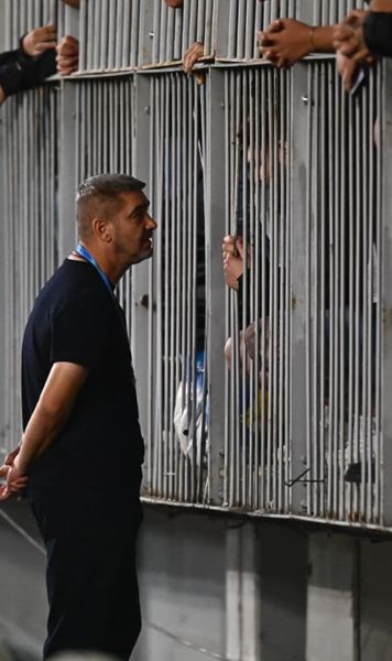 „De ce să-și dea demisia?”  Basarab Panduru, sfat pentru Liviu Ciobotariu » Ce a spus Mateiu despre antrenorul său:   „Îmi vine să plâng!”