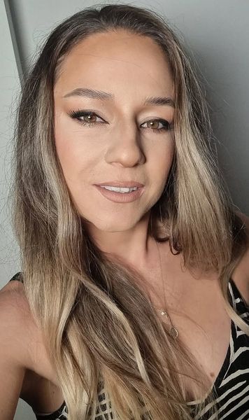 „Vreau să joc din nou cu Simona”  Cea mai bună jucătoare de padel din România,   dezvăluiri despre Halep:  „Asta făcea la meciuri”