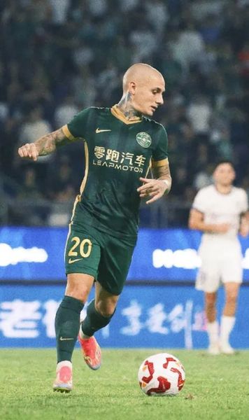 Mitriță, gol fabulos    VIDEO.   O nouă   reușită de senzație  în China! Cifre incredibile