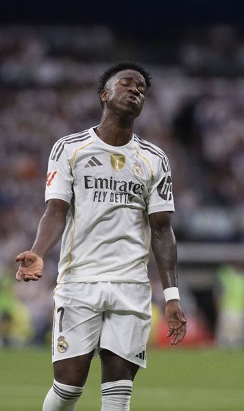 Tensiuni la Real Madrid    FOTO.  Vinicius,   reacție nervoasă  după decizia lui Xabi Alonso + Dialog aprins pe gazon între ce doi