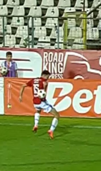 A avut Craiova penalty?    Explicațiile unui observator de arbitri   pentru faza în care oltenii au cerut 11 metri în minutul 92 cu Oțelul