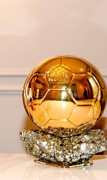 De ce va fi Dembele de Aur  Avantajul față de ceilalți candidați.   Semnele care arată că el va câștiga Balonul de Aur