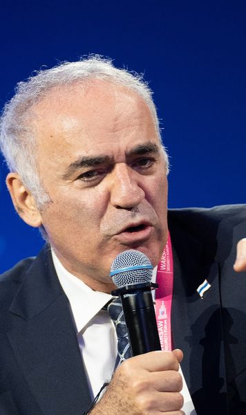 „Ei cred că e iad!”    Reacția lui Kasparov după discursul devastator  anti-Rusia al ministrului de externe polonez: „Să nu vă plângeți!”
