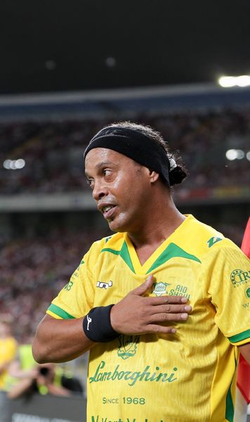 Prețuri piperate  Cât costă biletele pentru meciul demonstrativ al lui   Ronaldinho  de la Iași + ce vedete sunt așteptate