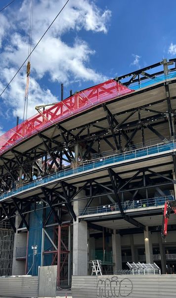 Cum arată noul Camp Nou    VIDEO+FOTO. GOLAZO.ro  a vizitat   arena Barcelonei:  „Cea mai sigură din Spania” » De ce nu se poate juca încă 