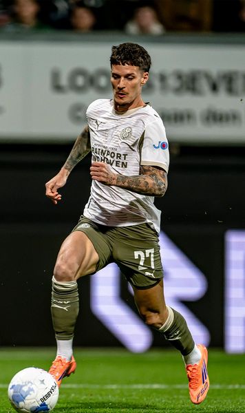 „El a făcut tot!”  Man, prima reușită după 102 minute la PSV.   Surpriza antrenorului și reacția lui Dennis,  la a doua atingere