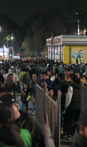 Seară istorică la Almaty  Fanii lui Kairat   au luat cu asalt stadionul  cu 3 ore înaintea meciului de gală contra celor de la Real Madrid