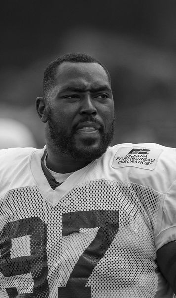 Tragedie în SUA  Un câștigător al   Super Bowl  a murit la doar 39 de ani » Era fratele unui cunoscut luptător