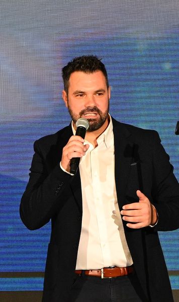 „FRF să pună piciorul în prag”    Șeful AFAN  intervine după solicitarea făcută de Dinamo: „Să semneze că nu vor să joace la Clinceni!”