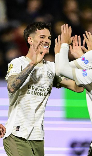 A spart gheața    VIDEO  Cum a înscris Dennis Man   primul gol  în tricoul lui PSV Eindhoven » A dat și o pasă decisivă