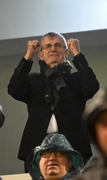 „Cine nu ar vrea să ia titlul?”  Iftime e pus pe fapte mari, după ce FC Botoșani a urcat   pe primul loc  » Leo Grozavu e temperat