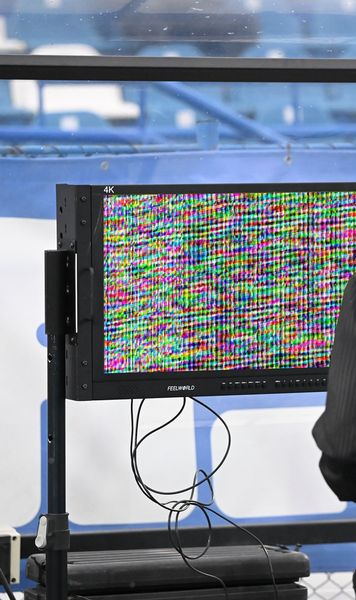 VAR în cârje  Vassaras a dezvăluit   probleme majore  la ședința CCA: „În 23% din meciuri au existat probleme tehnice cu videoarbitrajul”