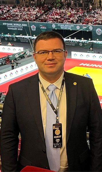 Vrea Rusia și Belarus înapoi  Președintele Federației Europene de Haltere cere încheierea   statutului de neutralitate pentru sportivi