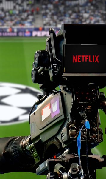 Marea transformare  UEFA încearcă să atragă un colos care să transmită   Liga Campionilor global: 5 miliarde anual!