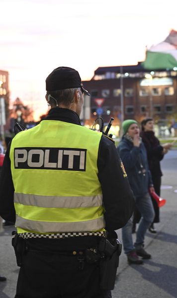 Zid în jurul Israelului  16 agenți Mossad păzesc naționala în Norvegia.   Măsuri de protecție fără precedent  » Gestul unic făcut de selecționer la conferință