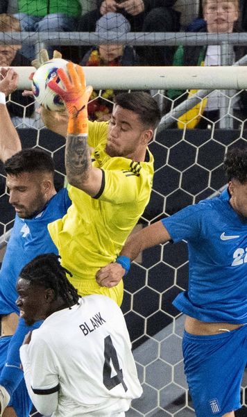 A gafat în poarta Germaniei    Doi români au debutat oficial  pentru naționala germană. Unul a greșit grav la gol