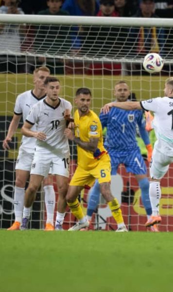 România a cerut penalty    FOTO.    Proteste vehemente  ale „tricolorilor” înainte de pauză » Explicația arbitrului