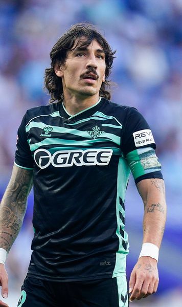 „Are loc un genocid!”  Fostul jucător de la Arsenal denunță acțiunile Israelului în Fâșia Gaza:   „Un guvern omoară copii  și restul lumii privește”