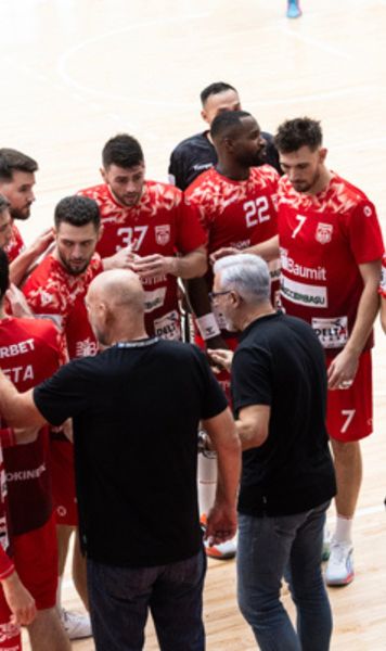  Aalborg - Dinamo 34-28    Eșecuri pe linie  pentru „dulăi” în EHF Champions League