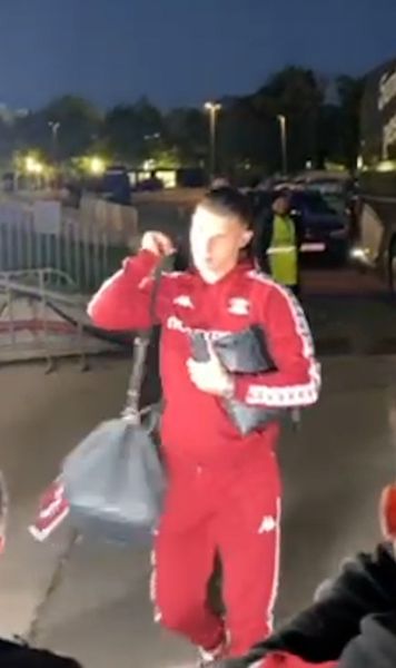 Primire ostilă pentru Dobre    VIDEO.  Fanii lui Dinamo   nu l-au iertat  pe rapidist pentru gesturile de la finalul partidei cu Farul