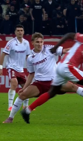 Vulturar, eliminat în derby     FOTO.  Mijlocașul lui Rapid a rezistat   doar 22 de minute  pe teren în meciul cu Dinamo