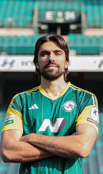 Dezastru pentru Compagno!  Fostul atacant de la FCSB   s-a accidentat grav  după ce marcat în Coreea de Sud. Cât timp va lipsi