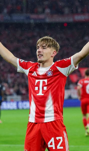 Puștiul care a scris istorie!     FOTO.  Jucătorul de 17 ani de la Bayern Munchen a doborât   două recorduri  în meciul său de debut în Liga Campionilor