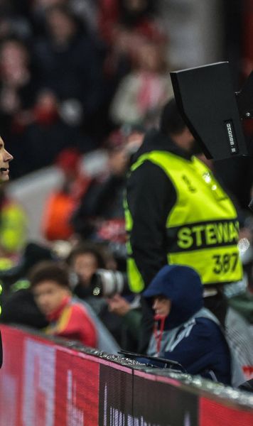 Radu Petrescu, dependent de VAR  Salvat de Cătălin Popa la   Nottingam - Porto 2-0 . Reacția portughezilor după cele două penalty-uri dictate englezilor