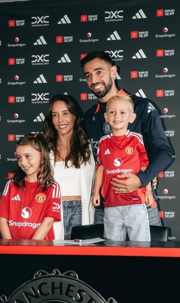 A refuzat un contract uriaș  Cine e persoana care l-a convins pe Bruno Fernandes să rămână la   Manchester United