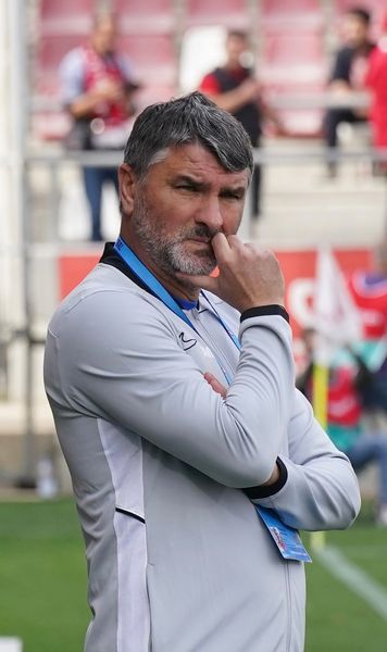„E umilitor”    Adrian Mihalcea,   resemnat, după eșecul drastic cu FCSB: „A fost doar un joc-școală”