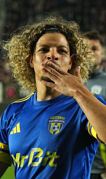 Ce nu s-a văzut la TV  3 lucruri ratate de camere la   Rapid - Slobozia : cum a fost primit Papeau, Prepeliță ca Iordănescu și „odele” pentru „Bocciu” 