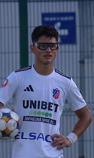 Diagnostic crunt pentru Ilaș  Cât va lipsi puștiul celor de la   FC Botoșani,  după accidentarea din meciul cu Hermannstadt