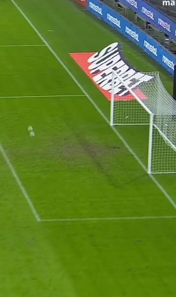 Roșca, gafă de juniori    FOTO.  Portarul lui Dinamo,   eroare imensă  cu CFR Cluj! A scăpat ca prin minune de gol