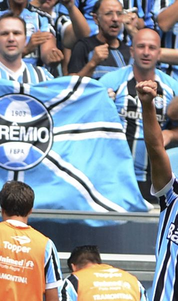 O arenă de tradiție va fi demolată     FOTO  În locul stadionului pe care a jucat un celebru fotbalist   ar urma să fie ridicat un cartier rezidenţial